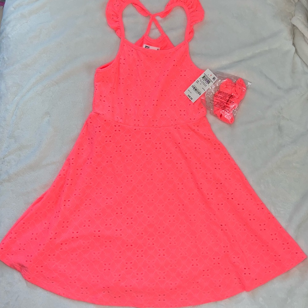 Girl’s dress and hair tie set